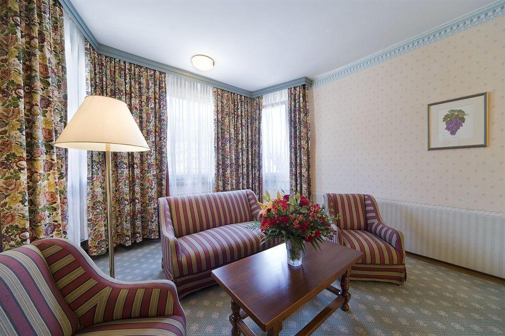 Vergeiner'S Hotel Traube لينز المظهر الخارجي الصورة