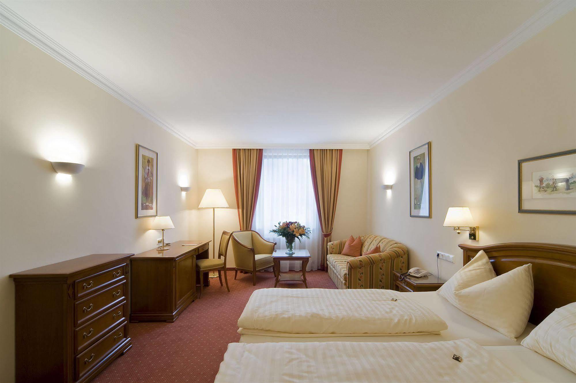 Vergeiner'S Hotel Traube لينز المظهر الخارجي الصورة